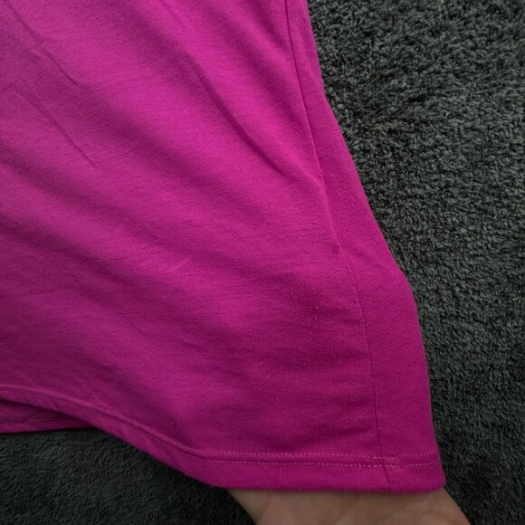 The North Face Women’s T-shirt 2XL Vaporwick Pink Short Sleeve Outdoor Hiking - Picture 9 of 13